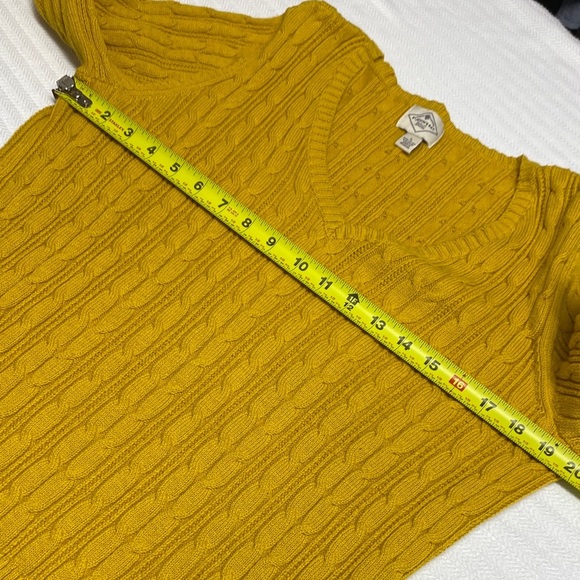 St. John's Bay Sweater V-Neck Cable Knit Gold Mustard Yellow Size Large - Picture 9 of 10